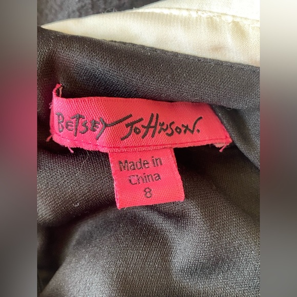 Women's Betsey Johnson Dress Faux Pearls Collard Neckline Fit & Flare Black Sz 8 - Picture 5 of 5